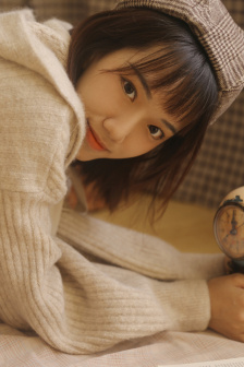 男妓用舌头满足我